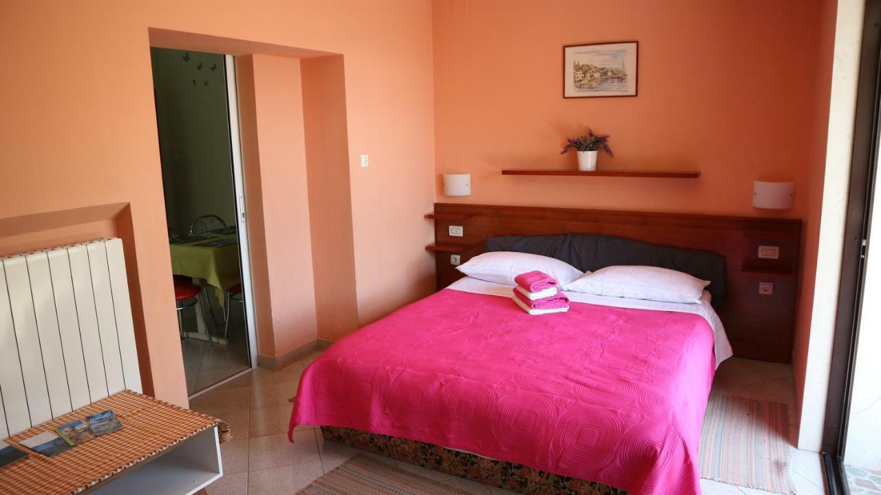 Apartment Komel